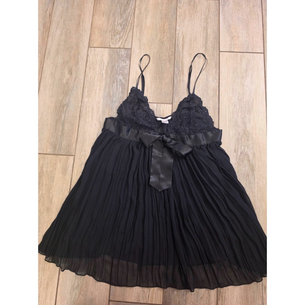 Victorias Secret Black Sheer Lace Pleated Babydoll Chemise L